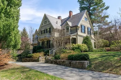 74 Putnam St