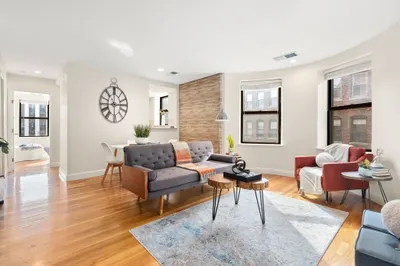 108 Gainsborough St #205W