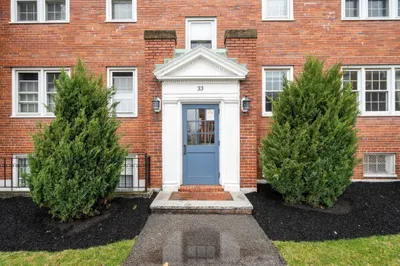 33 Lennon Ct #43 1