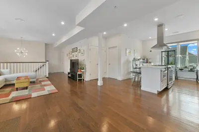 76 Flint Street #3