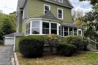 19 Englewood Ave 1