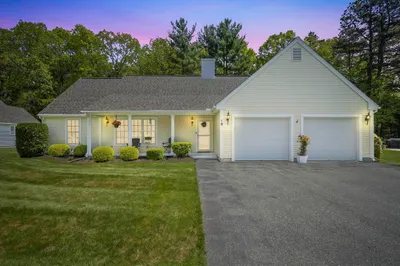 19 Kathleen Grant Rd