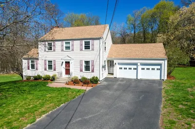 15 Maple Lane