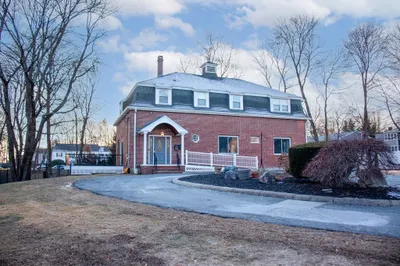 74 Hoyle St 1