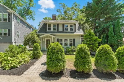 42 Goddard St
