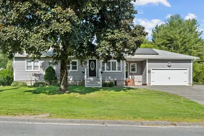 389 Howe Street 1