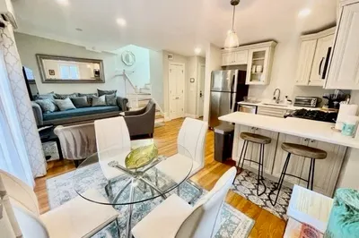 17r Clark St #6