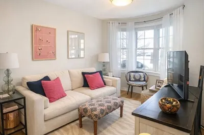 393 W Broadway #8