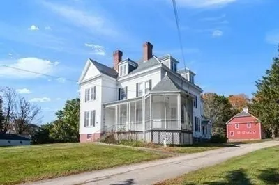 32 Mount Pleasant St 1