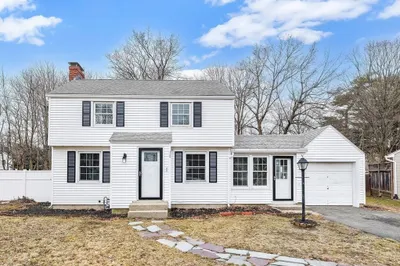 18 Fenway Dr 1