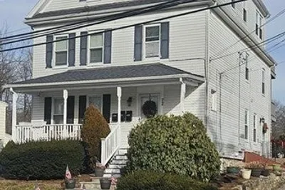 22 Endicott St #3 1