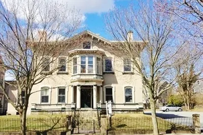 401 County St #2D 1