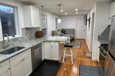 5a Norseman Ave #1 1