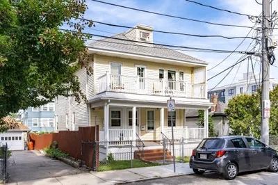1 Lesher St 1