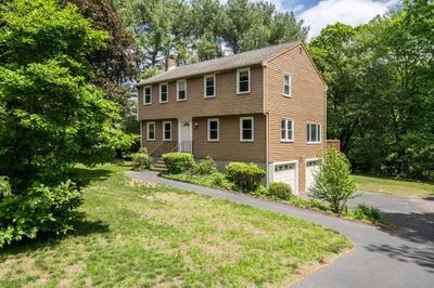 8 Spruce Rd