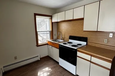 70 Holten St #2