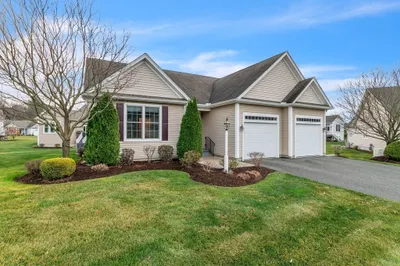 44 Bluegrass Dr #44 1