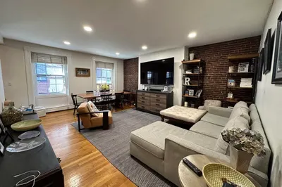 38 Temple Street #3