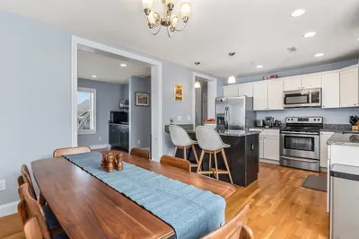 10 Irma St #3 1