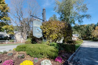 204 Greenwich Court #204 1