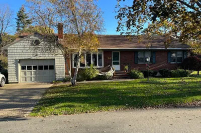 138 Dean St