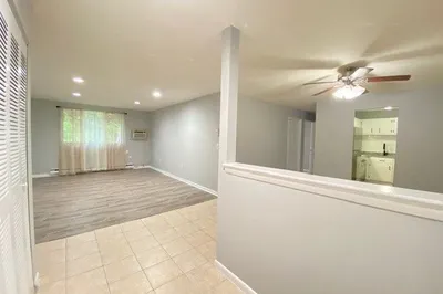 17 Weld Street #4 1