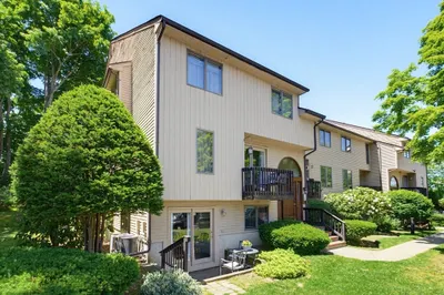 880 Landry Ave #1 1