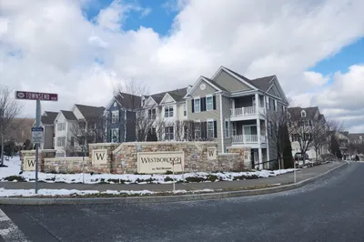 104 Deacon Shattuck Way #104