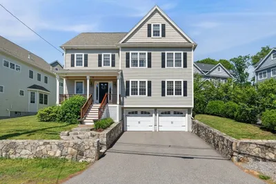 38 Woodley Ave 1