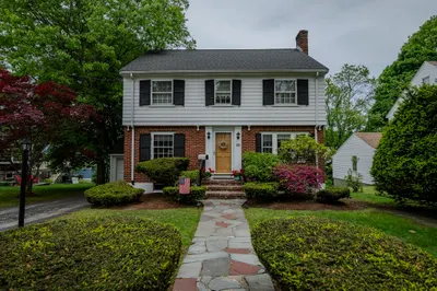 8 Carlson Circle 1