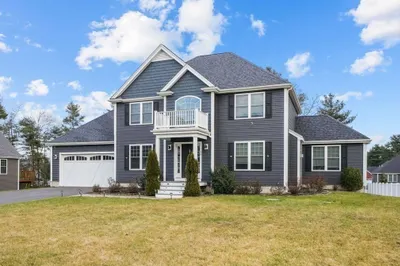 44 Waterford Cir 1
