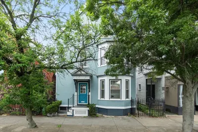 17 Broad St #2
