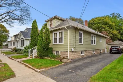 14 Fairview Ave