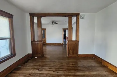 33 Jefferson St #2