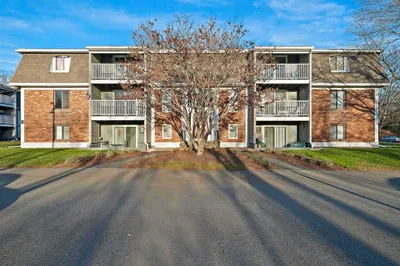 220 Bedford Street #12D 1