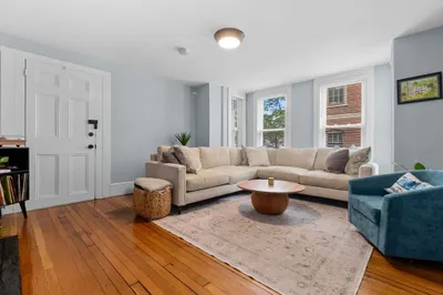 38 High St #4