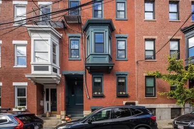 20 Sullivan St #2
