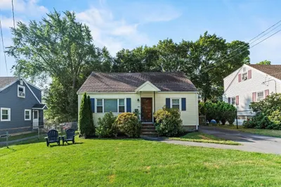 333 Hovey St 1