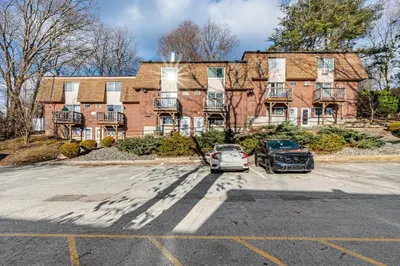 645 Robbins Ave #55 1