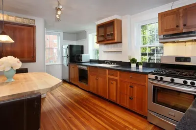 20 Fayette St #1