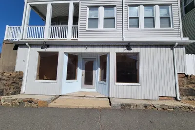 656 Humphrey St 1