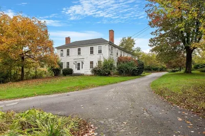 401 Old Ayer Rd 1