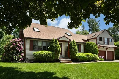6 Redmond Ave 1