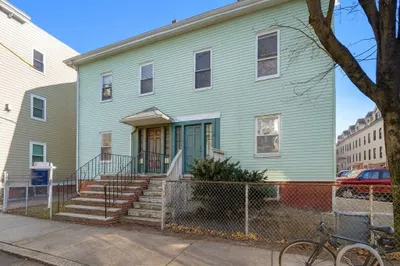 64 Elm St 1