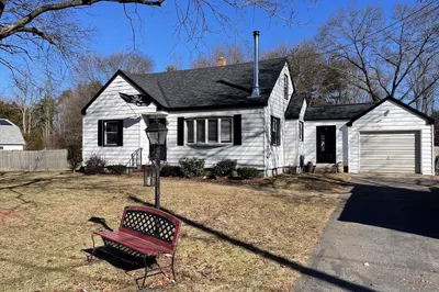 6 Greenmeadow Ln 1