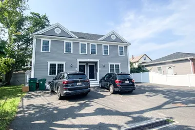 28 Woodruff Ave #28