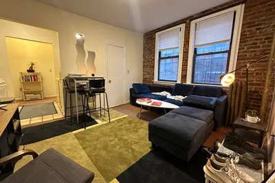 54-56 Burbank St #16