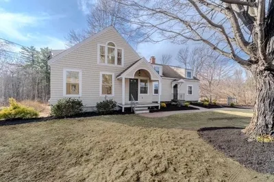 563 Piper Rd 1