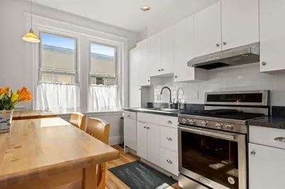 238 South Huntington Ave #12A 1