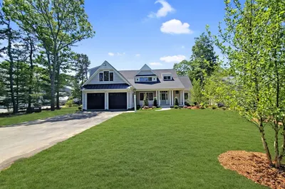 46 Airpark Dr 1